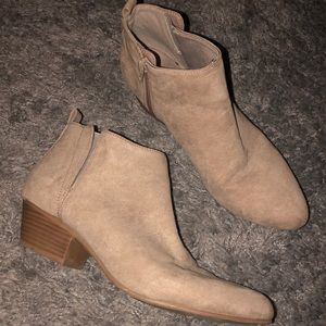 Nude boots
